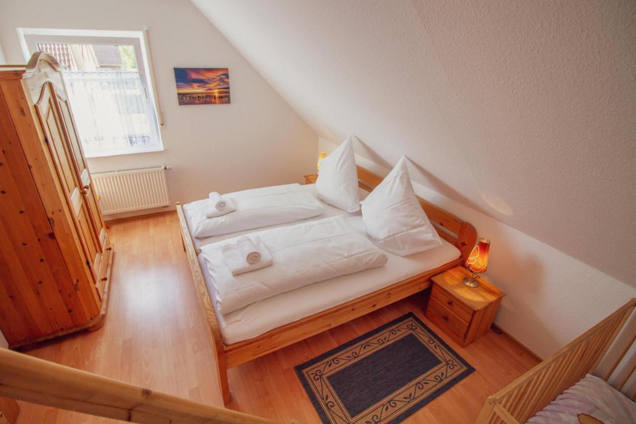 Haus Leuchtturm - Ebbe Apartment Krummhoern Luaran gambar