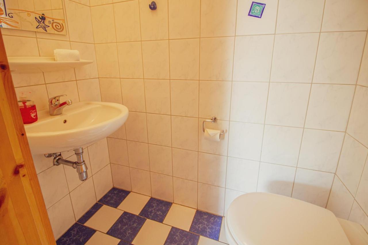 Haus Leuchtturm - Ebbe Apartment Krummhoern Luaran gambar